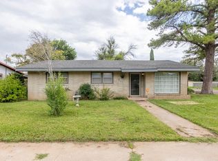 811 NW 7th St, Andrews, TX 79714