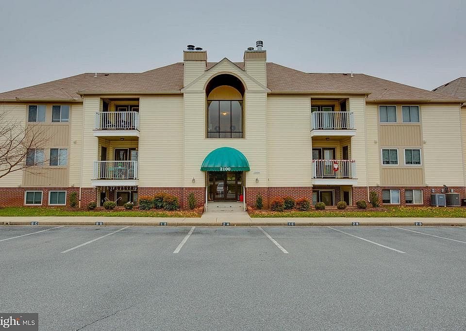 EXTERIOR OF BUILDING