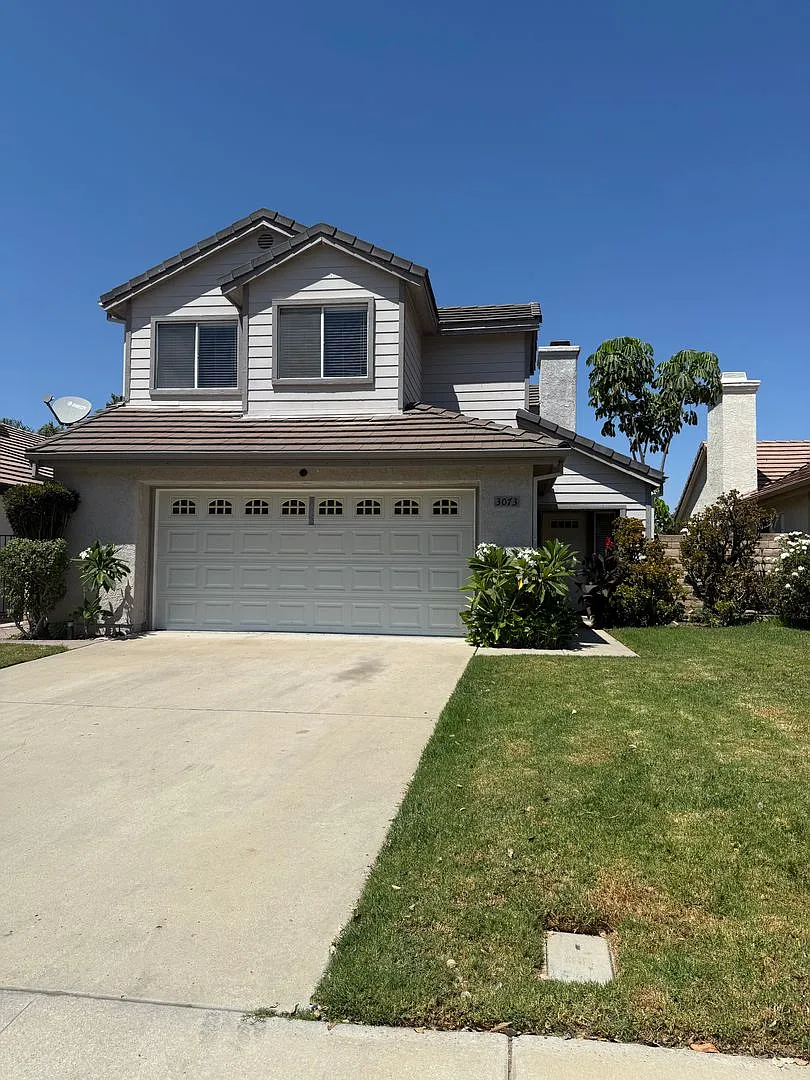 3 bedroom, 2 1/2 bath single-family home in a wonderful neighborhood — Photo 1