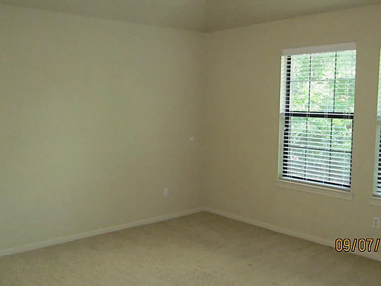 5202 Brinkman Ct — Photo 11