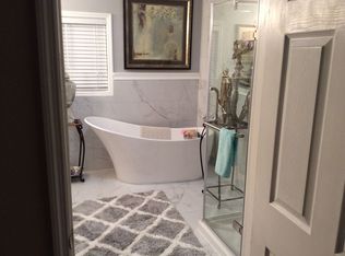 92 Alapaha Ave, Panacea, FL 32346