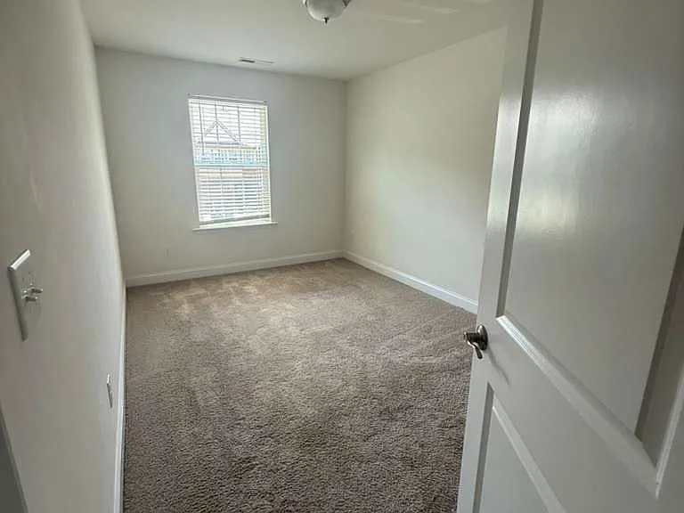 2100 Solana Woods Dr — Photo 25