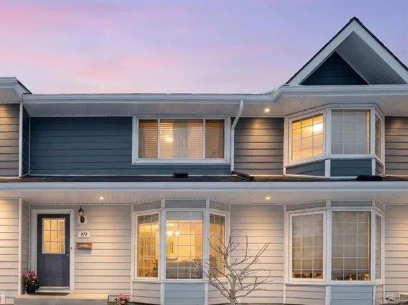 89 SW Bermuda Ln NW, Calgary, AB T3K 2K1