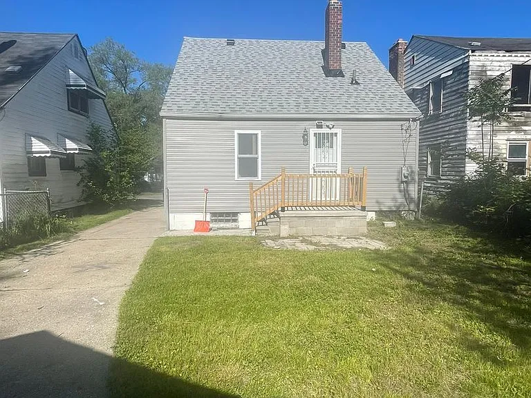 14570 Cherrylawn St — Photo 18