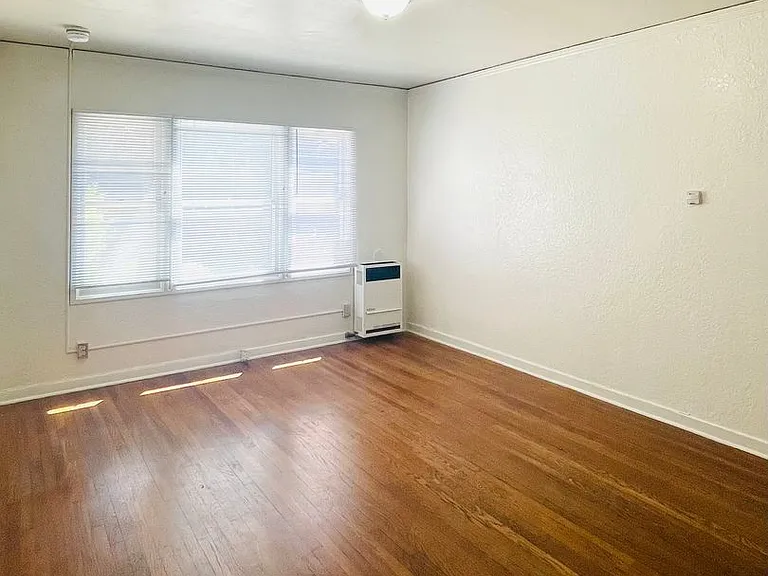 847 Poli St — Photo 7