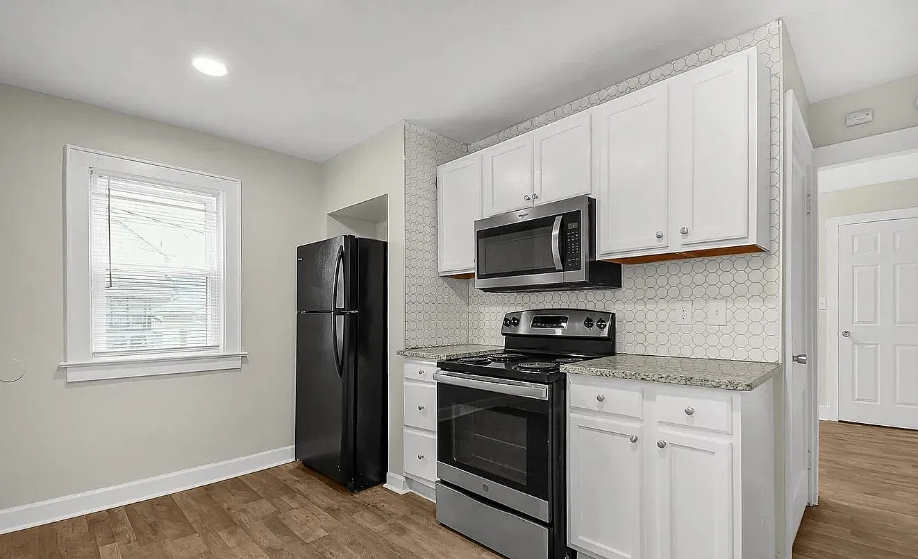 1701 Kent Street - 1 — Photo 2