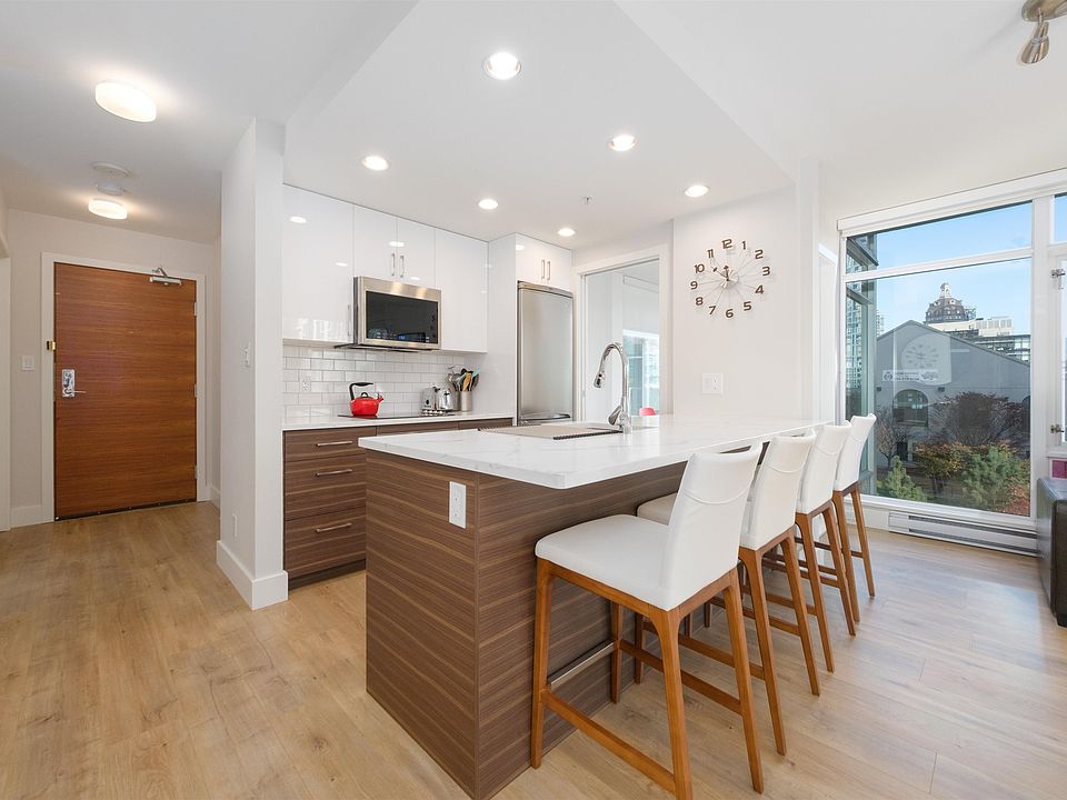 1st image of 161 Georgia St W #501