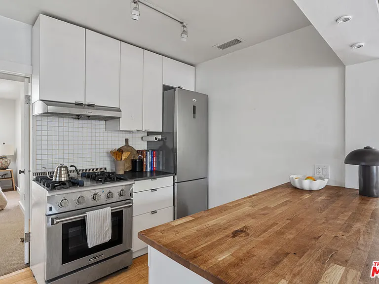 648 Palms Blvd — Photo 14