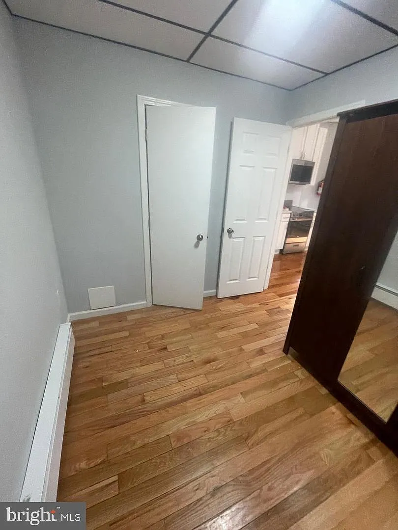 1 bed, 1.0 bath, 1762 sqft, $950 — Photo 2