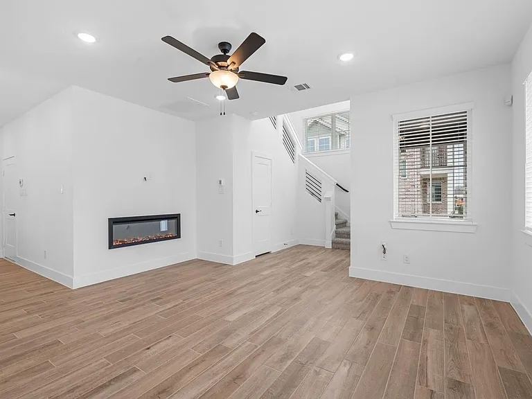 1308 Shaded Rock Dr — Photo 6