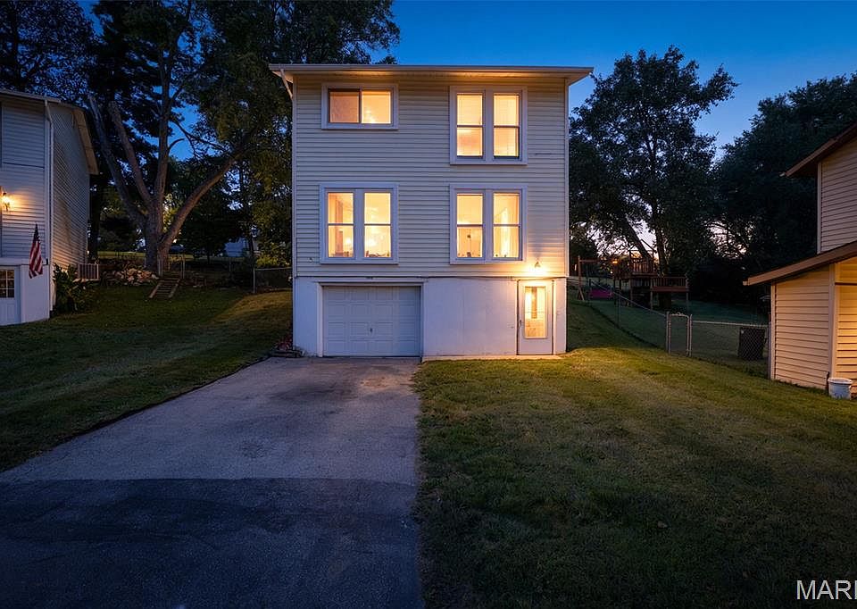 1st image of 7053 Albermarle Ct