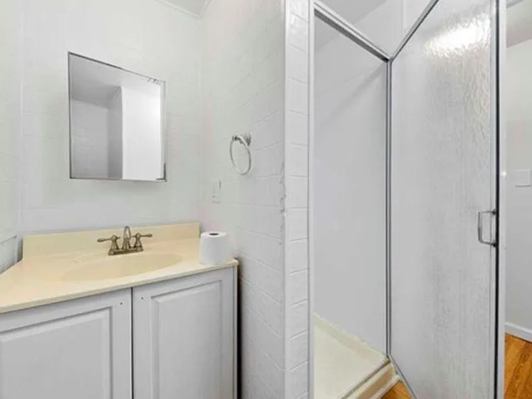 226 Livingston St #B — Photo 9
