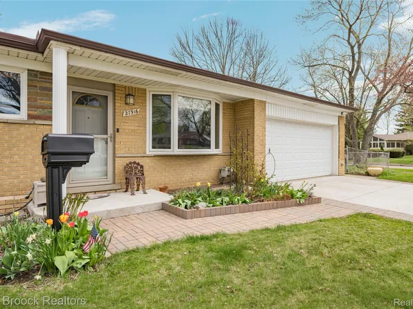 27916 Walker Ave, Warren, MI 48092