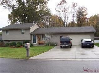 59 Circle View Ct, New Middletown, OH 44442