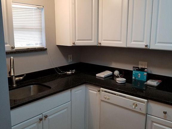 3rd image of 1206 NE 3rd Ave APT 2
