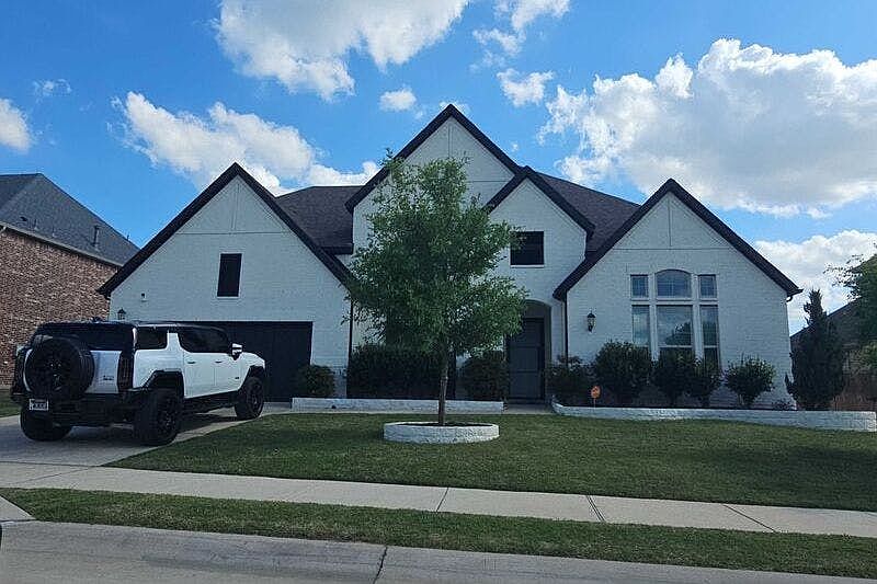 1st image of 1520 Chisholm Trl