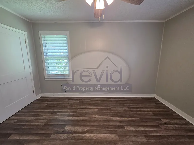 3523 Barwood Cir. — Photo 19