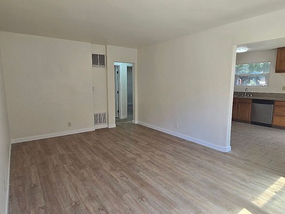 4th image of 15908 Sherman Way #1
