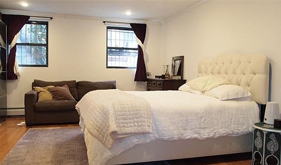 3rd image of 888 Carroll St APT 1