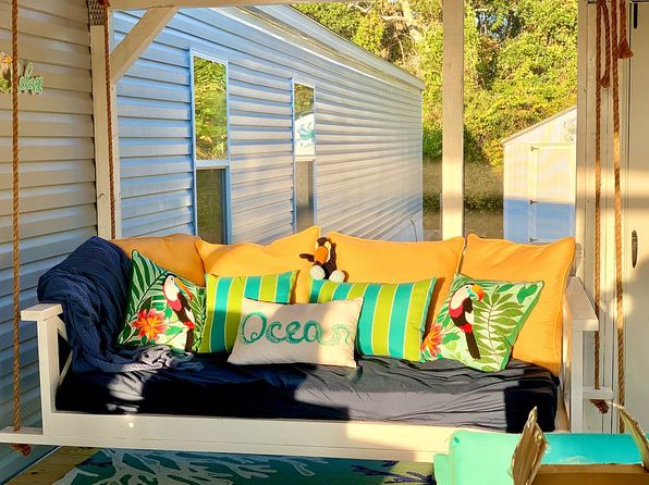 1300 Toucan Dr