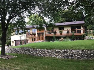 193 Burke Ln, Little Canada, MN 55117