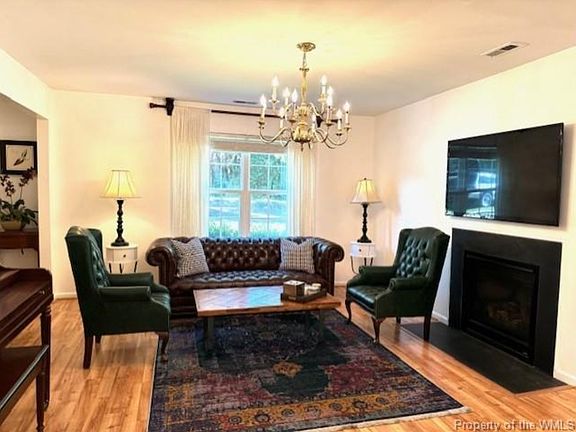 5th image of 303 Merlot Dr