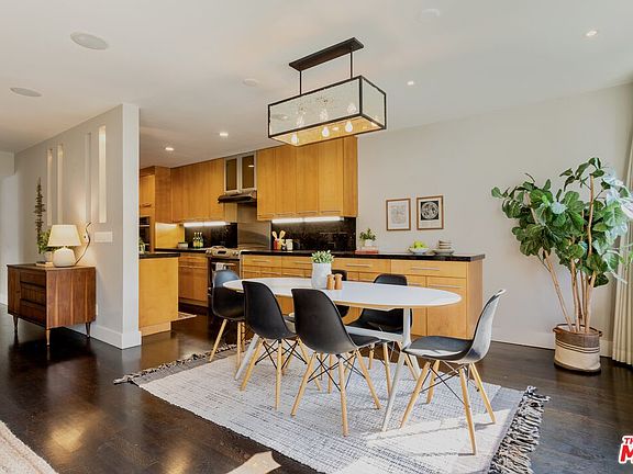 4th image of 1045 N Kings Rd APT 205