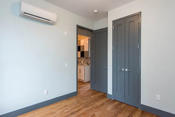 Rented by Nooklyn NYC LLC | media 46