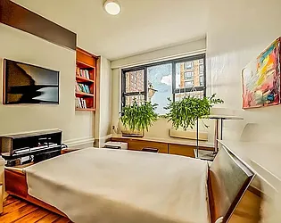 Rented by Manhattan Realty Group