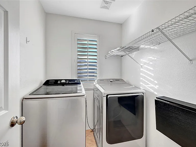 514 Eresma St — Photo 27