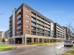 308 Lester St #504, Waterloo, ON N2L 0H9