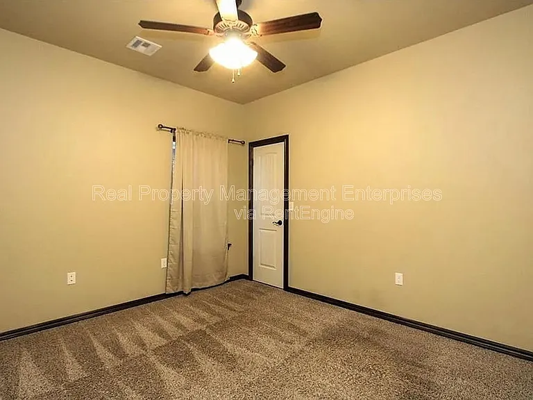 1661 Appaloosa Dr — Photo 25