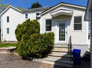 5 Wyckoffs Mills Applegarth Rd #1, Monroe Township, NJ 08831