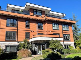740 Travino Ln #405, Saanich, BC V8Z0E2