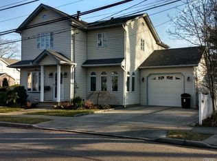 1962 Horatio Ave, Merrick, NY 11566