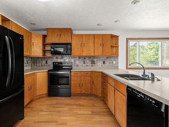 2nd image of 15684 Madron Lake Rd