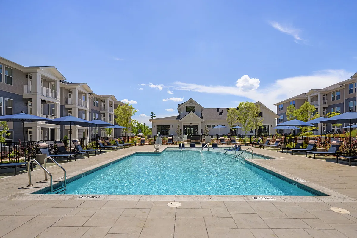 Building Photo - Alta Town Center