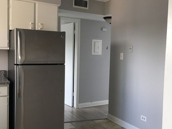 2nd image of 4035 W 103rd St APT 10