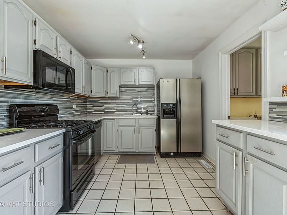 5th image of 620 Orton Ave
