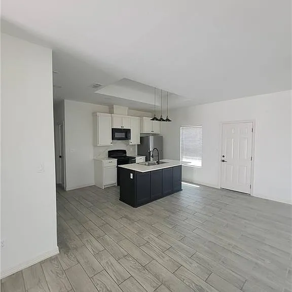 5613 Notre Dame Ave #1 — Photo 4