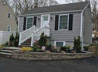 755 Meadow Rd, Smithtown, NY 11787