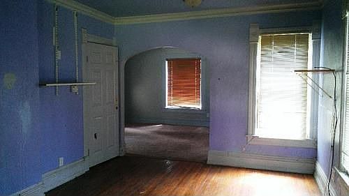 3rd image of 1711 Burton St