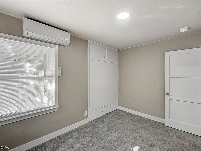 632 Avenue D — Photo 29