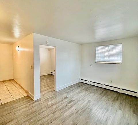 3rd image of 1393 Jamaica St Unit 4