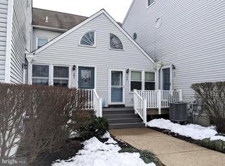 208 Victoria Dr, Montgomeryville, PA 18936