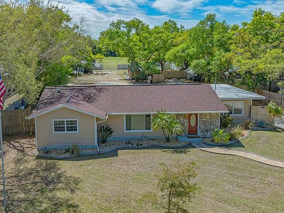 3rd image of 3818 Gocio Rd