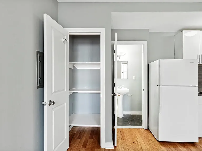1808 W Berks St — Photo 10