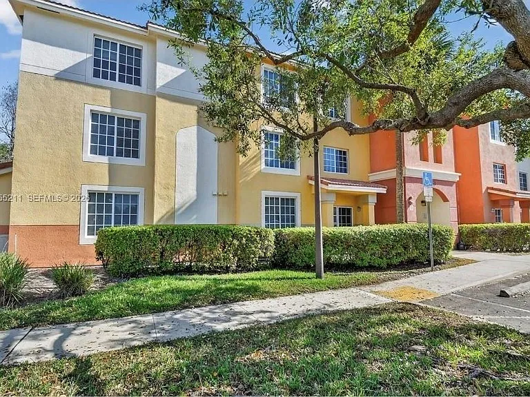 6769 Heritage Grande #2201 — Photo 3