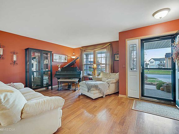 4th image of 25319 S Shannon Dr