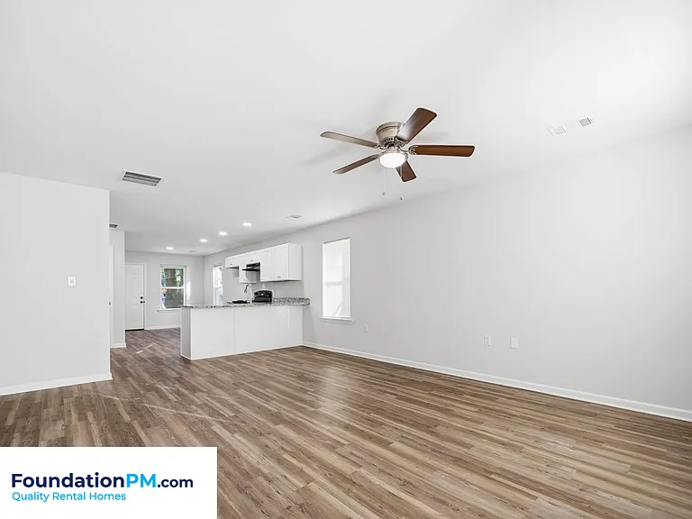 1398 E Barton Ave — Photo 7